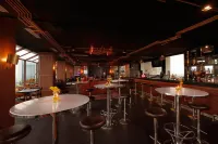 Wimarion Hotel Semarang - bar