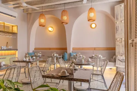 Hotel Casa la Mantilla by Faranda Boutique Отели рядом с достопримечательностью «Torre del Reloj»