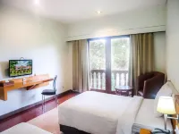 Ratu Hotel & Resort Hotels in Solok Sipin