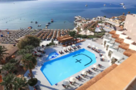 Design Plus Seya Beach Hotel