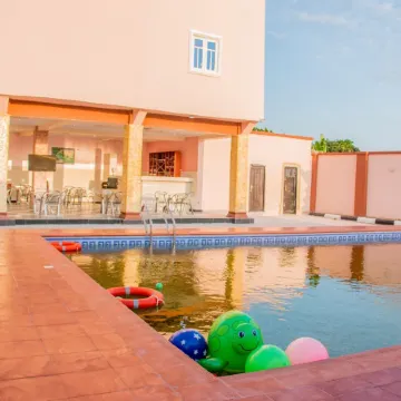 Prismar International Hotel