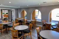 Quality Inn Redding Near I-5 - breakfast