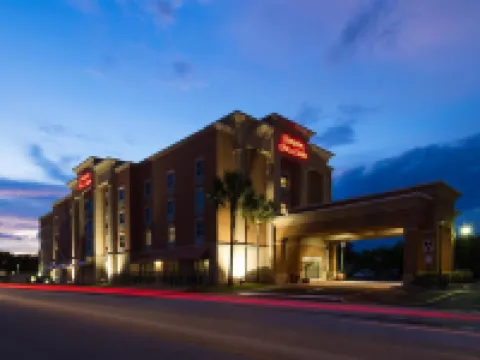 珊瑚角/麥爾茲堡歡朋酒店