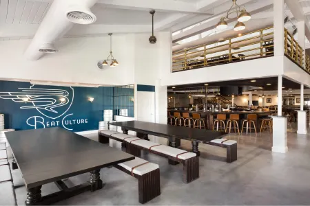 EnVision Hotel Miami International Airport