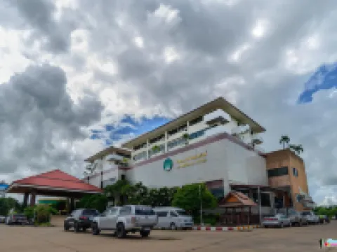 โรงแรมเจ.พี.เอ็มเมอรัลด์ โรงแรมในอำเภอเมืองยโสธร