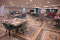 Seven Hills Hotel