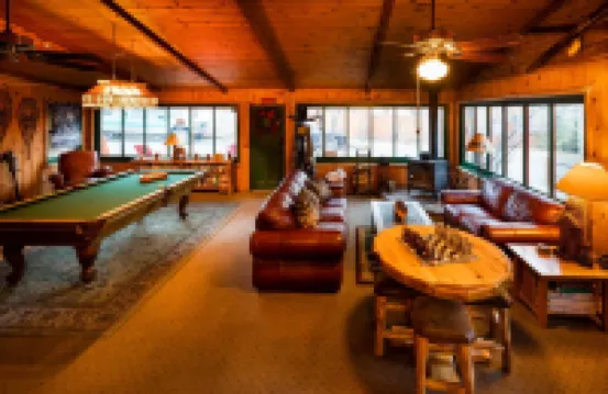 Gold Mountain Manor