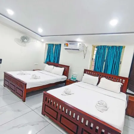 Flora Inn Gokarna