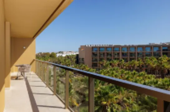 Flamingos Salgados Hotels in Guia