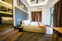 The Barat Tioman Beach Resort - balcony