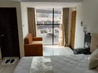 White Park Boutique Hotel - parking