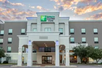 Holiday Inn Express & Suites Sioux City - Southern Hills Hotels in Sergeant Bluff