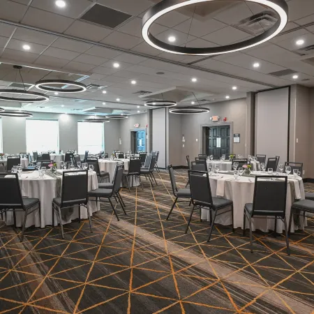 Holiday Inn CLEVELAND-MAYFIELD by IHG