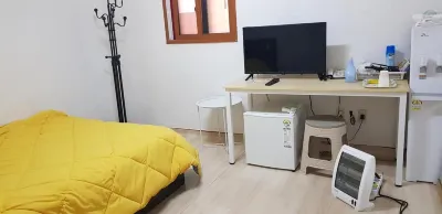 Chenal Motel Отели в г. Seo-gu