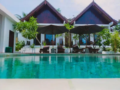 The Local Are Guling Hotel dekat Mawun beach