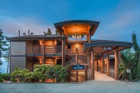 Tigh-Na-Mara Seaside Spa Resort