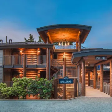 Tigh-Na-Mara Seaside Spa Resort