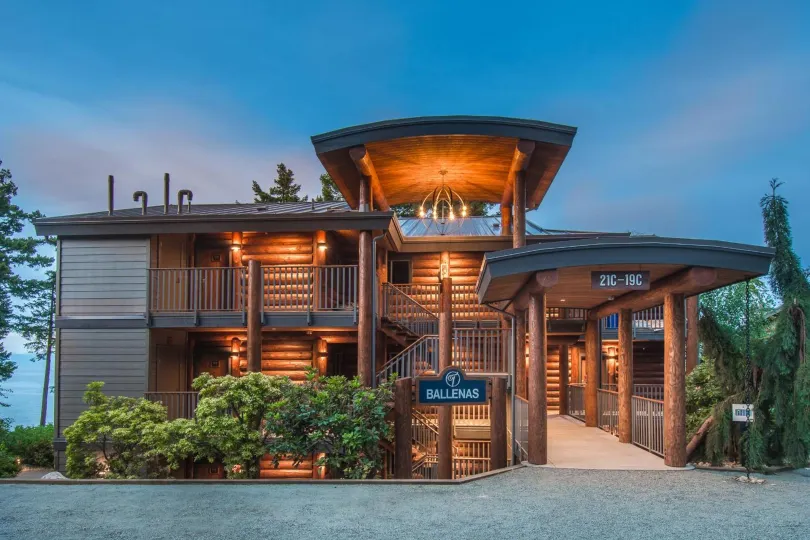 Tigh-Na-Mara Seaside Spa Resort