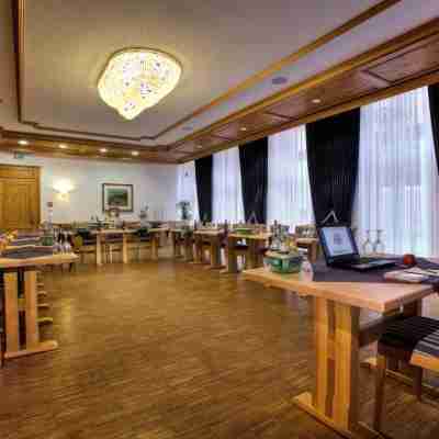 Hotel Zum Erdinger Weißbräu Dining/Meeting Rooms