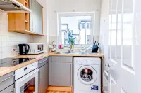 Bayview Apartments Hotels in Netley