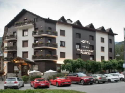 Hotel Restaurant Pessets & Spa Hotels in Sort