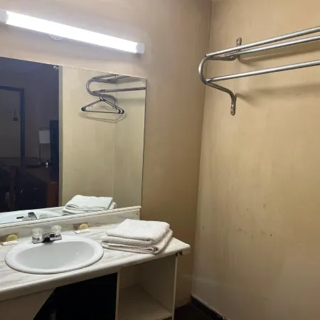 Lebanon Inn Motel