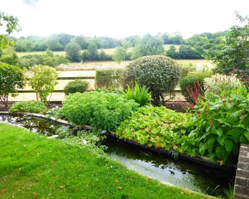 Handywater Cottages Hotels in Henley-on-Thames