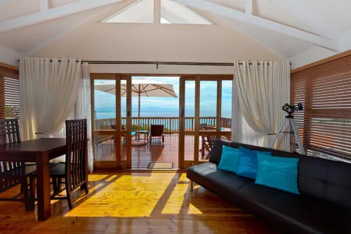 Aquamarine Guest House - Beach