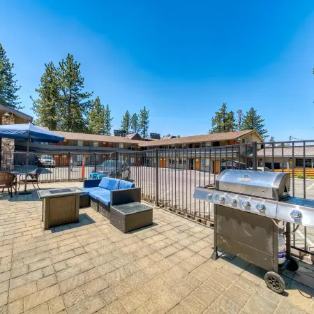 Blue Jay Lodge Отели рядом с достопримечательностью «Эль Дорадо Бич»