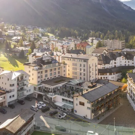 Hotel Lenzerhorn - Alpine Stay, Spa & Savour