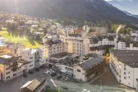 Hotel Lenzerhorn - Alpine Stay, Spa & Savour - Mountain view