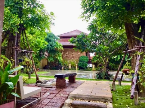 Baan Saranrom