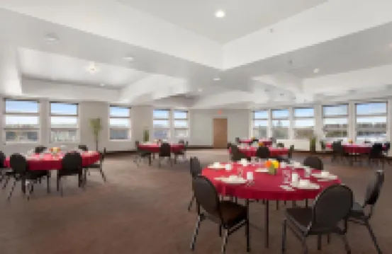Super 8 by Wyndham Red Lake ON