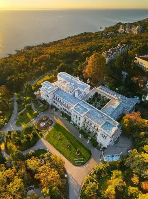 Hotel 1963 Hotels in Yalta