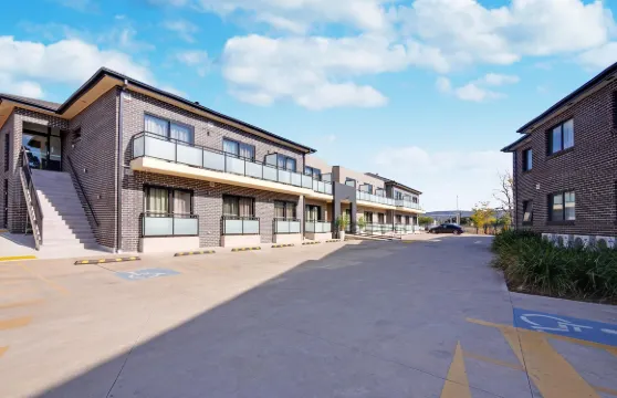 彭里斯超值套房酒店