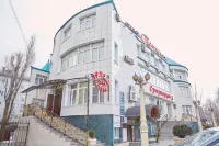 Tarho Hotel - parking