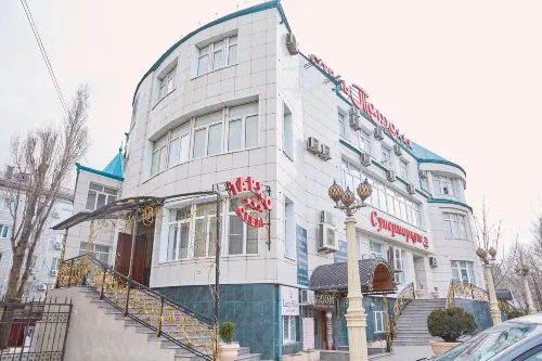 Tarho Hotel