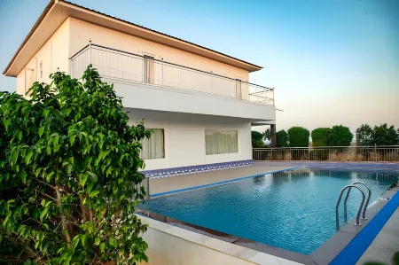 Thai Beach Resort Отели в г. Тутикорин