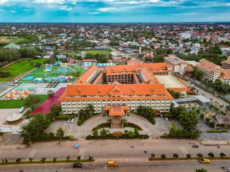 Bayon Era Hotel Отели рядом с достопримечательностью «Лолей»