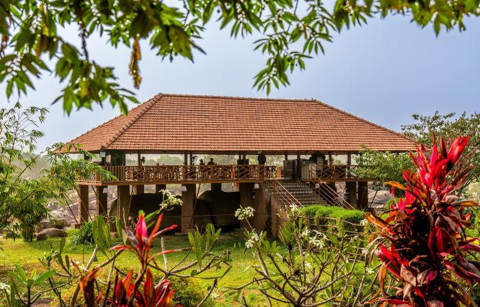 Leo Wooden Resort