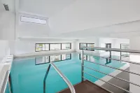 Barbeta Accommodation - Pools