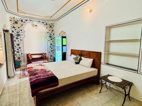 Hotel Tulsi Palace