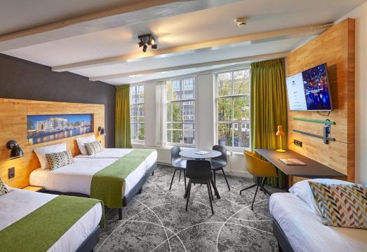 호텔 로비 전경