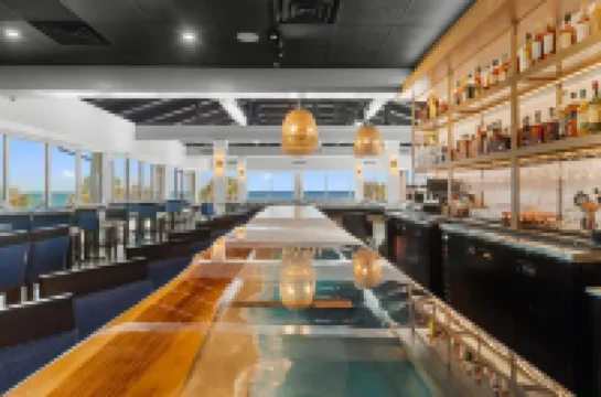 Oceanfront Litchfield Inn