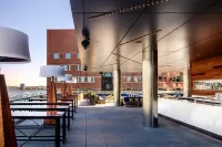 The Envoy Hotel, Autograph Collection - bar