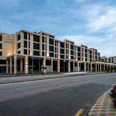 Crowne Plaza AL JUBAIL by IHG Hotel Exterior