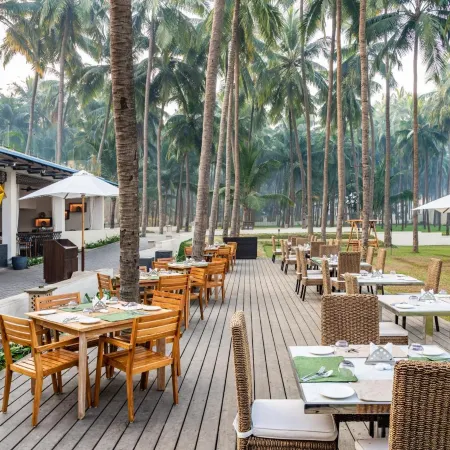 Silver Waves Resort & Spa - Daman