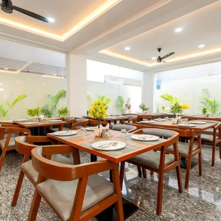 Hotel Aurora Bliss Gachibowli Отели рядом с достопримечательностью «Оушен Парк»