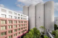 Moxy Bordeaux Hotels in Bordeaux