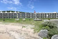 AmericInn by Wyndham Saint Ignace Lakefront - Wifi